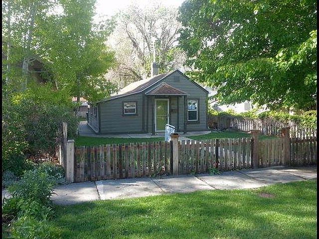 1st image of 808 E Sherman Ave