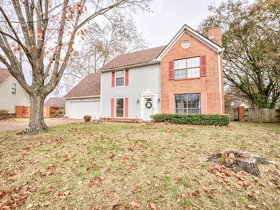 3rd image of 2656 Sunbury Cir