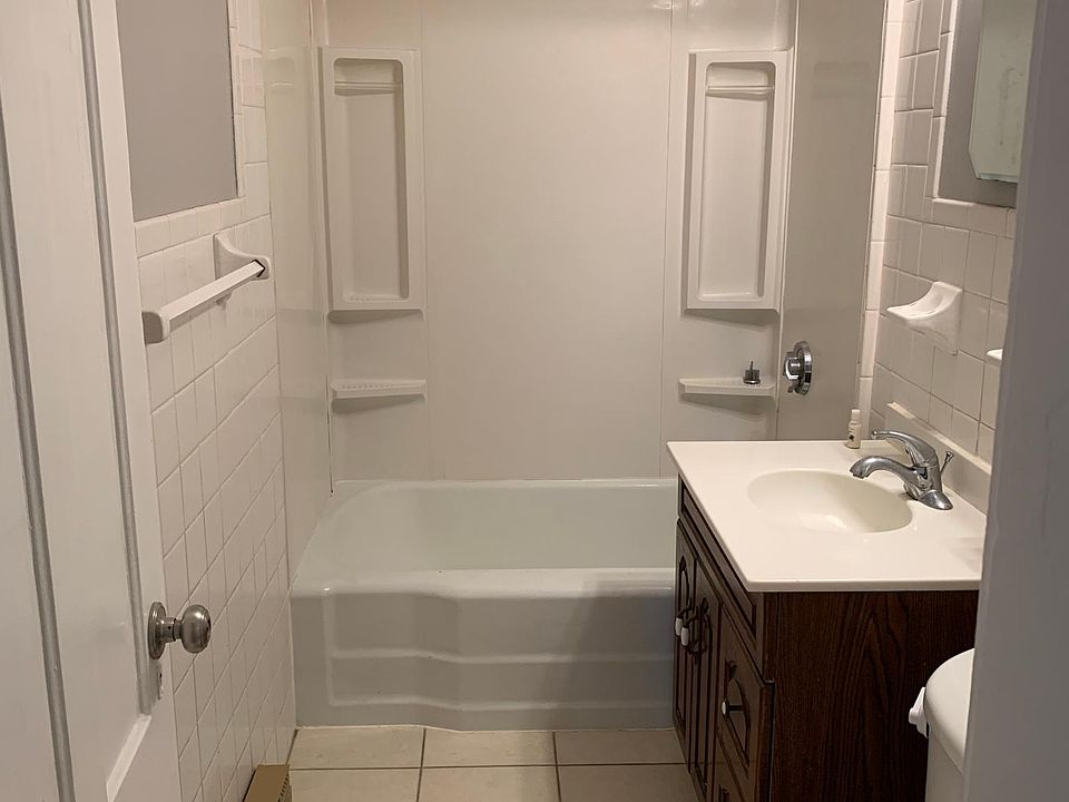 2nd image of 44 Wooding St #2