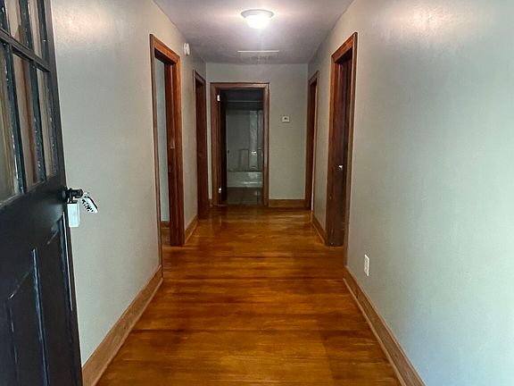 3rd image of 5394 Spring St