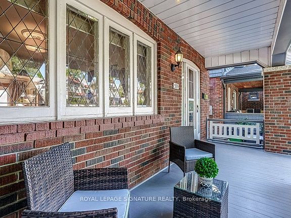 4th image of 355 Wolverleigh Blvd