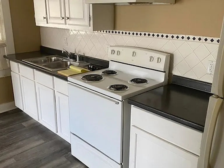 735 N Westmoreland Dr — Photo 6