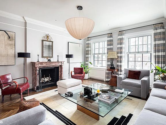 3rd image of 447 E 57th St #15AB