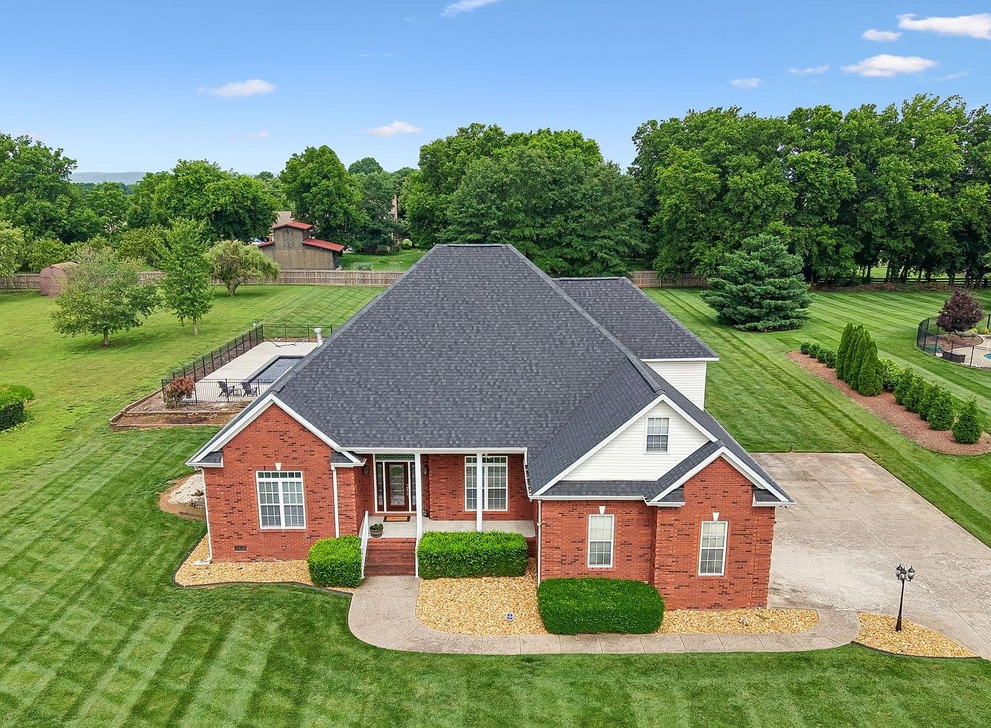 6928 Zion Crossing Ct, Columbia, TN 38401 | Zillow