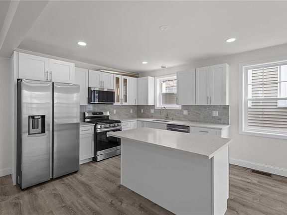 2nd image of 22 Sherwood St