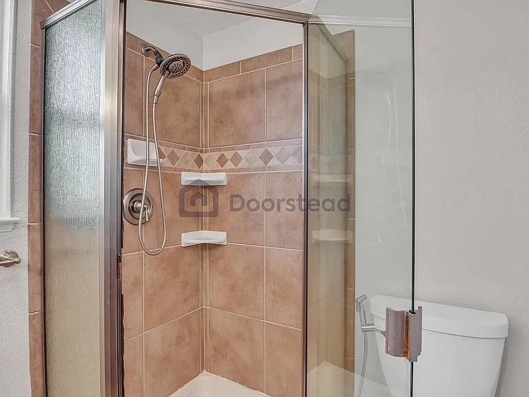 Master Bedroom Bathroom
