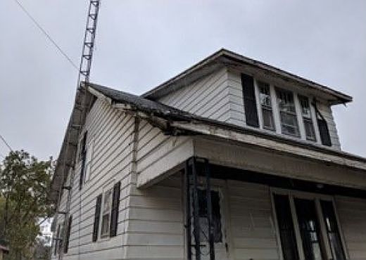 3rd image of 314 N Walnut St