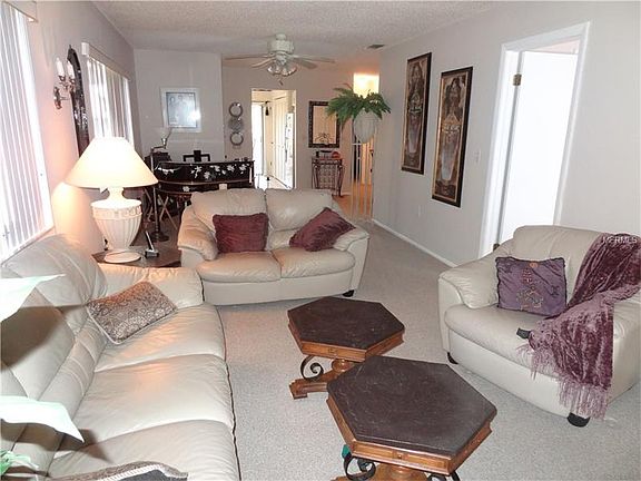 2nd image of 8304 Sandwedge Cir #D