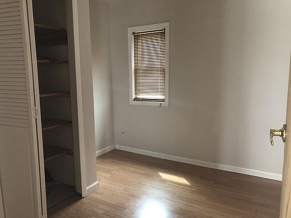 5th image of 173 Chopin Ave
