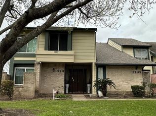 12711 Carvel Ln, Houston, TX 77072