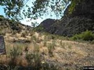 220 Hoye Canyon Rd, Smith Valley, NV 89430