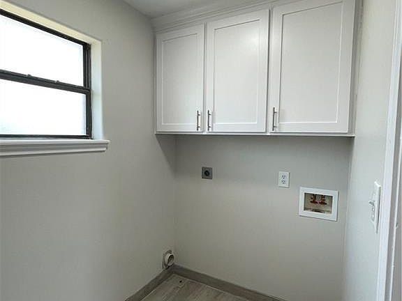 4th image of 511 N 1st St Trailer 4
