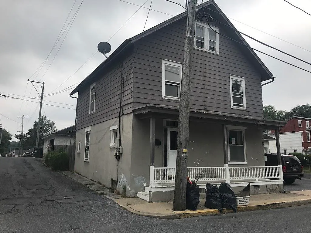 12 W Orange St photo 1