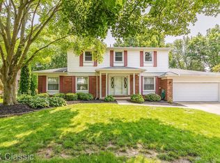 15836 Portis Rd, Northville, MI 48168
