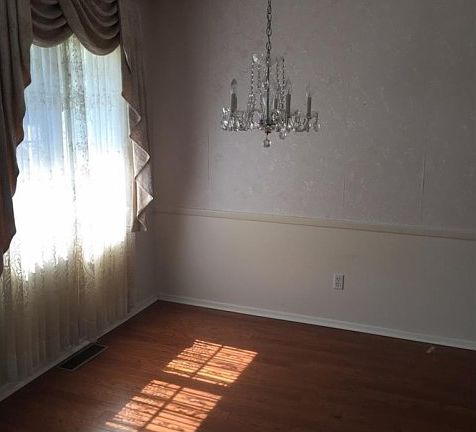 5th image of 720 Merrimak Dr