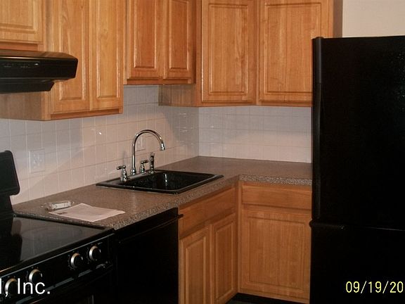 4th image of 234 Low St APT 15