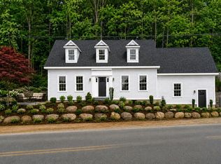 6 Monroe St, Amesbury, MA 01913