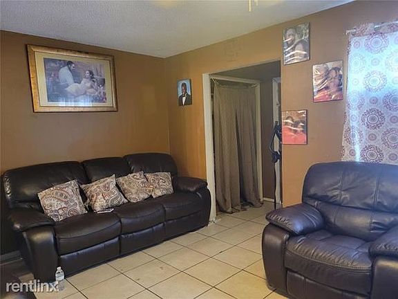 3rd image of 1451 54th Ave S