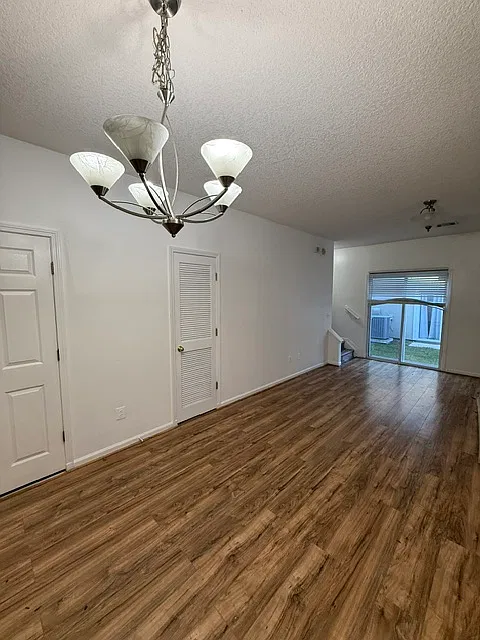7849 Playpen Ct
