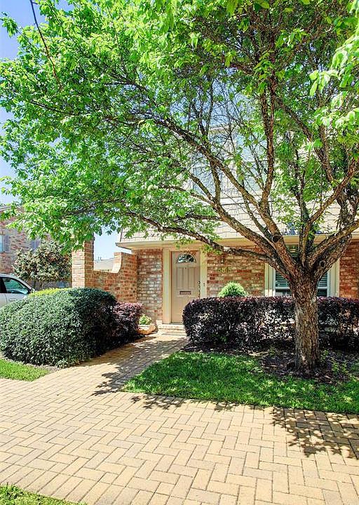 1st image of 5813 Valley Forge Dr #88