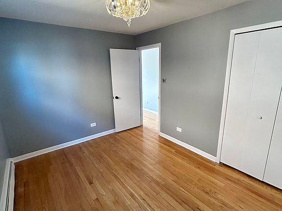 5th image of 1616 Memorial Dr APT 2