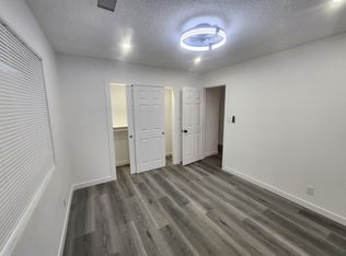10300 Manzanillo Ave NE, Albuquerque, NM 87111