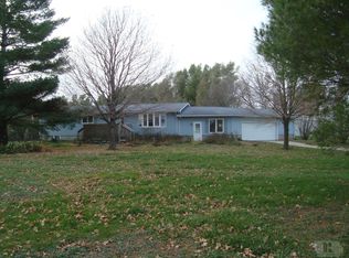 208 S Smith Rd, Renwick, IA 50577
