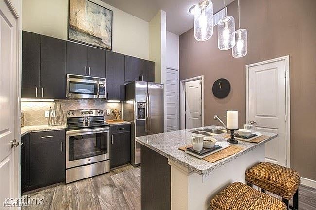 1-br-1-bath-apartment---1006-taft-st-137-houston-tx-primary-