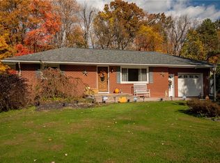 2765 Morefield Rd, Hermitage, PA 16148