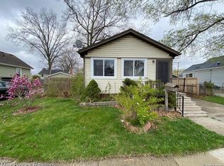 2741 Burdette St, Ferndale, MI 48220