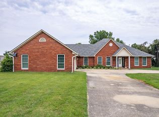 100 Foothill Dr, Poteau, OK 74953