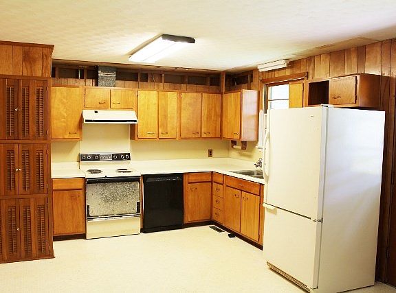 5th image of 2732 Utah Dr