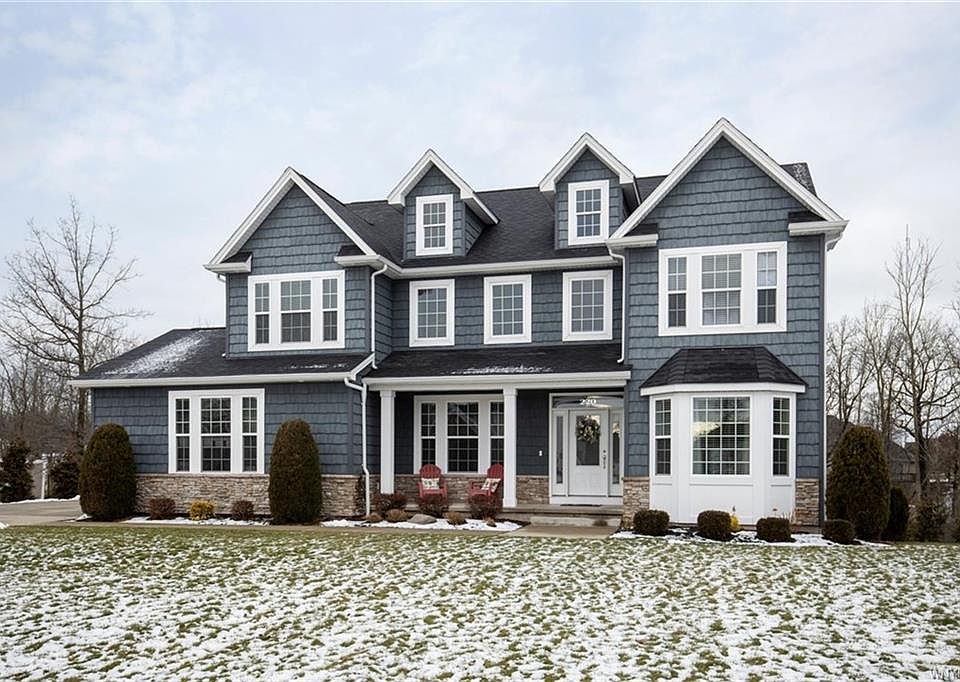 1st image of 220 Park Pl