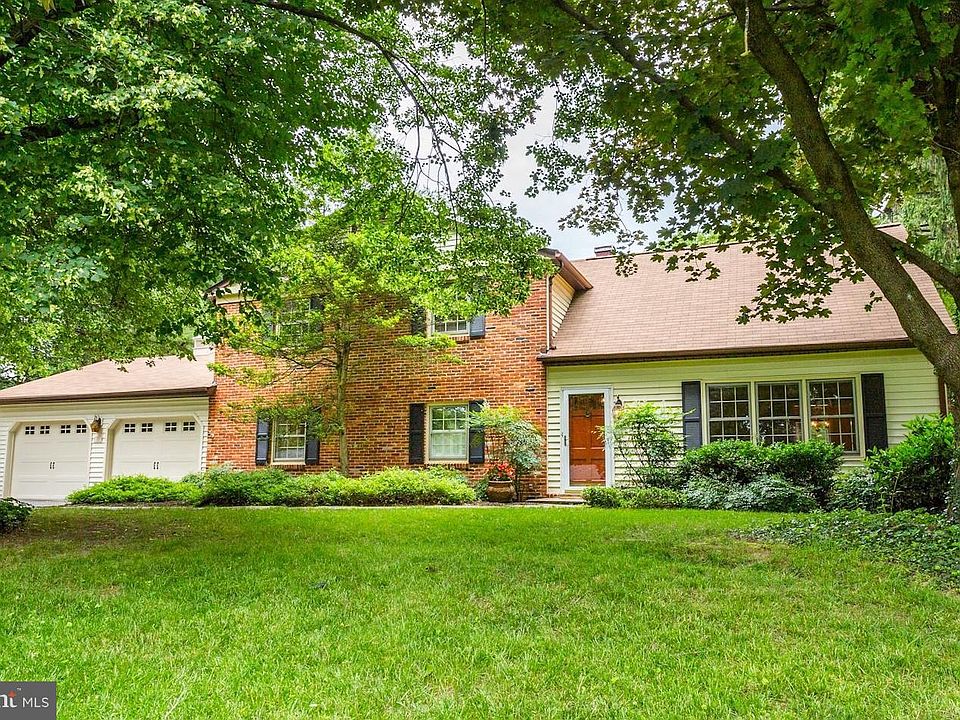 1st image of 321 Westlawn Dr