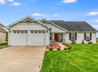 1006 Oak Bend Rd, Sandwich, IL 60548