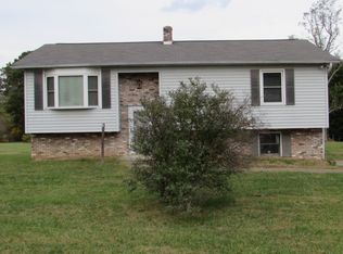 1330 Cajah Mountain Rd, Hudson, NC 28638