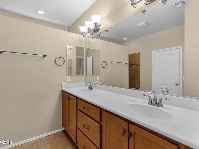 5542 W Kowalsky Ln — Photo 20