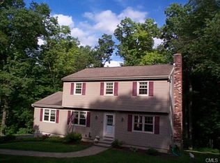 19 Willow Rd, New Milford, CT 06776