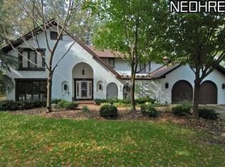 178 Plymouth Dr, Bay Village, OH