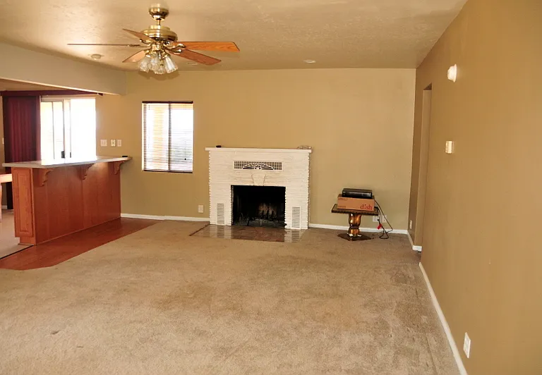 18836 Avenue C — Photo 17