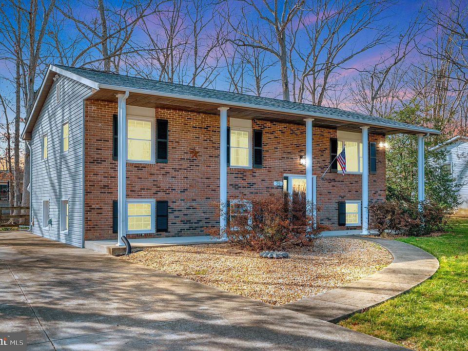 1st image of 29 Vesta Dr