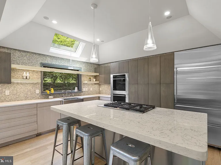 5517 Mohican Rd — Photo 8