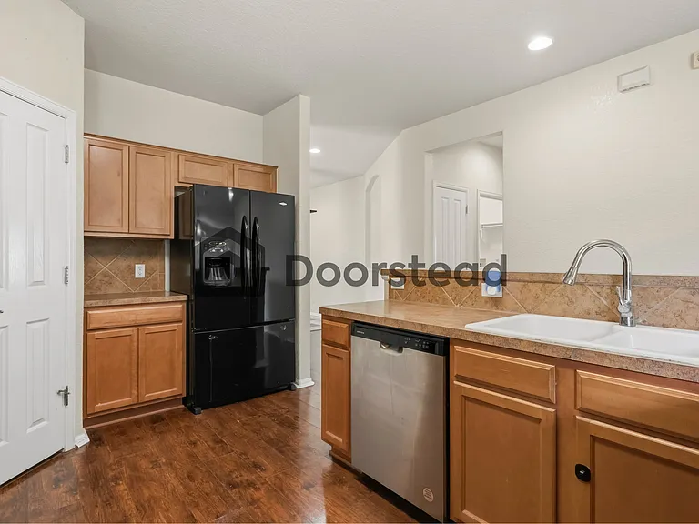 4802 James Gaines — Photo 13