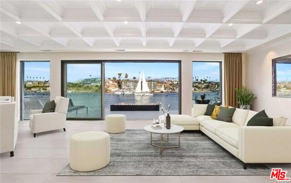 5 bed, 8.0 bath, 4337 sqft, $75,000 — Photo 4