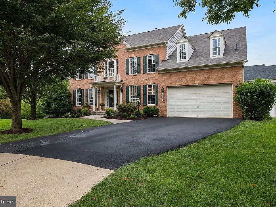 1st image of 42422 Belmont Glen Pl