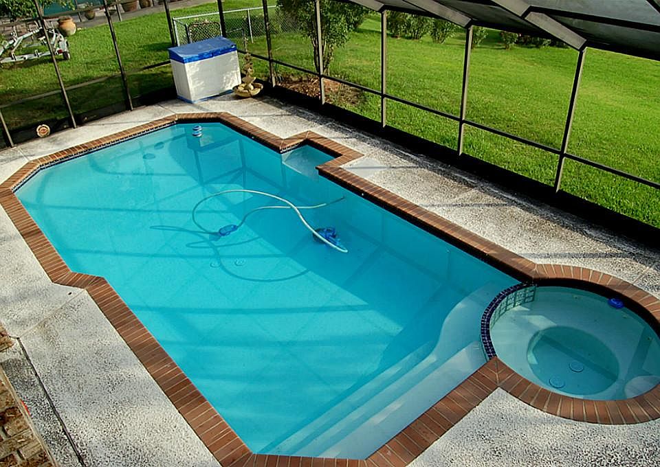 1st image of 6 Bayvilla St
