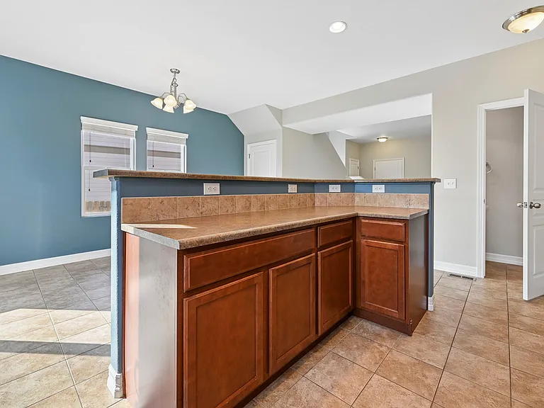 6914 Dusty Miller Way — Photo 8