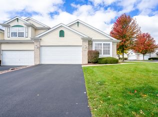 17230 Arrowhead Dr, Lockport, IL 60441