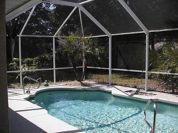 2nd image of 52 Westglen Ln