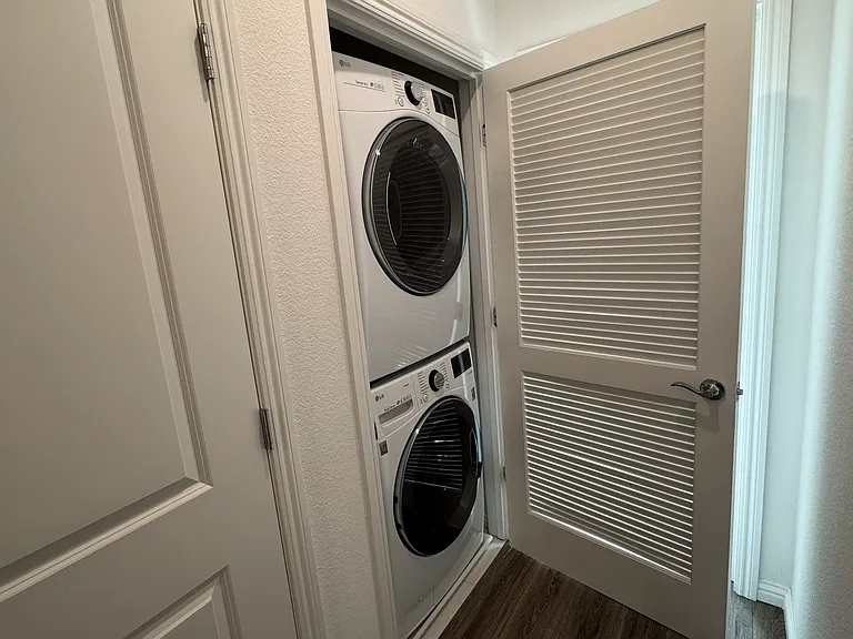 2F Washer & Dryer